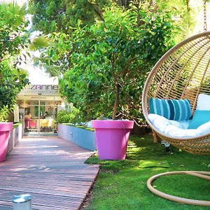 **** Hotel Cezanne France